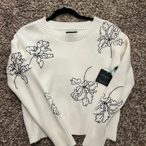 Cynthia Rowley Sweaters - Cynthia Rowley White Crewneck Sweater with Black Floral Outline Stitching